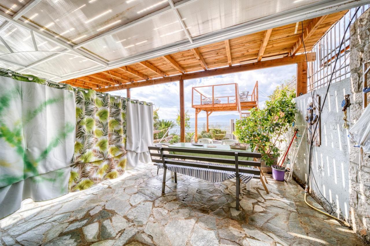 Magical View Studios Asproneri, กาเมนาวูร์ลา ภายนอก รูปภาพ